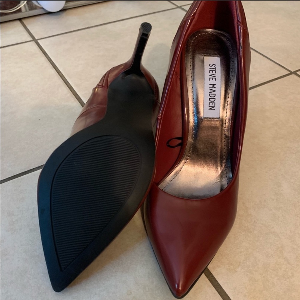Steve Madden Burgundy Heels Size 7
